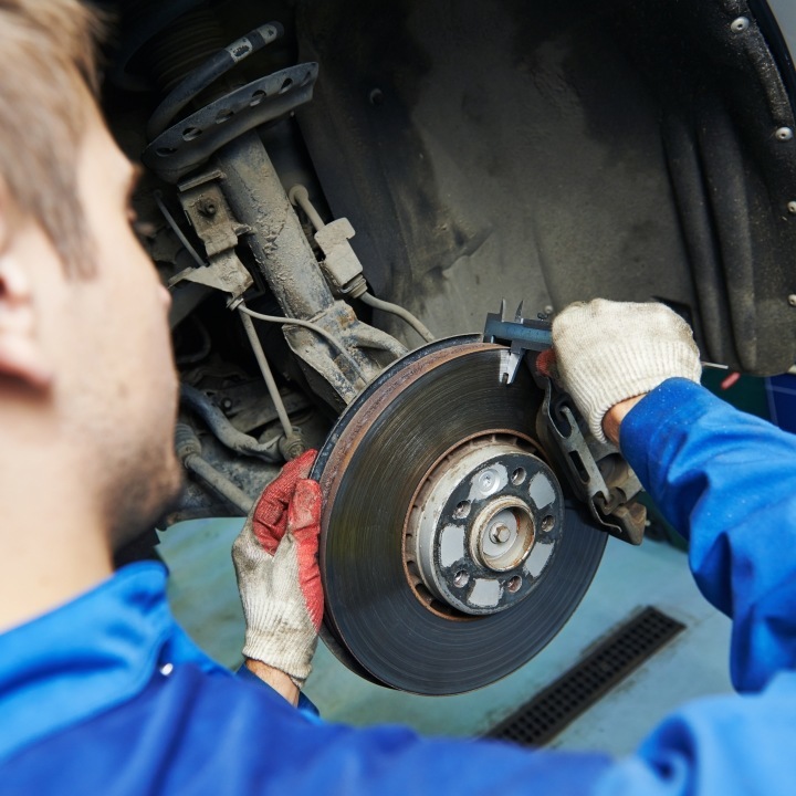 How to check your brakes are working properly after winter