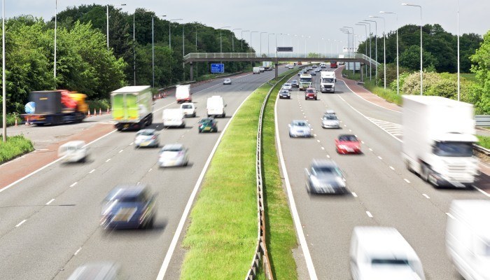 Bank holiday traffic: 16m cars on UK roads as sunny skies expected ...