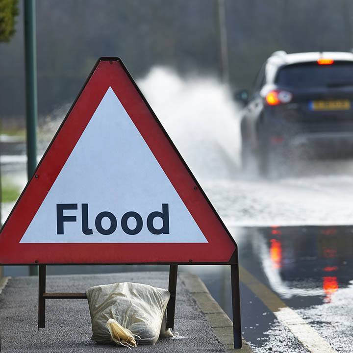 How to deal with floods and heavy rain 